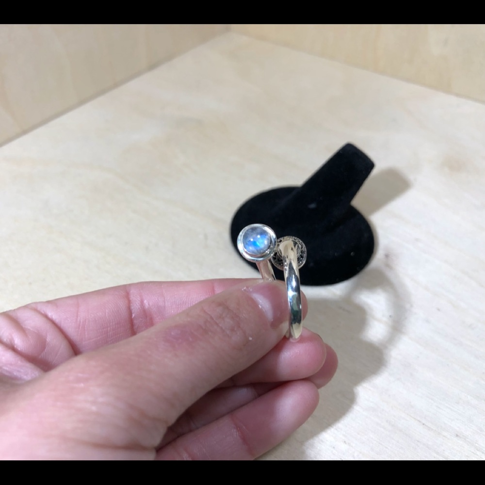 🛍️ Unique Spiral Moonstone Solid Sterling Ring - Picture 4 of 11